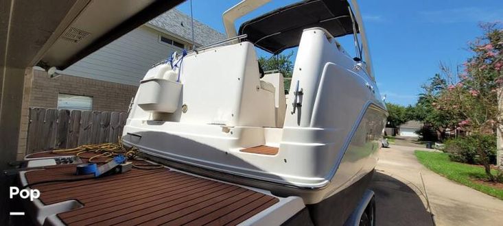 2002 Rinker fiesta vee 270