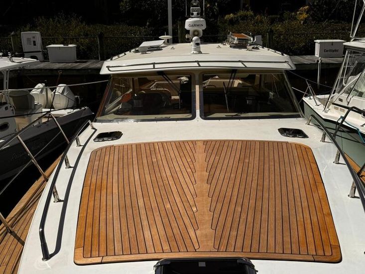 2010 Back Cove gentlemans motor yacht