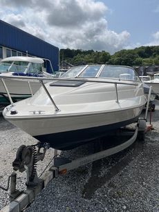 Bayliner 1952 Capri 