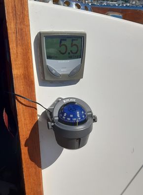 Echo Pilot Bronze depth sounder