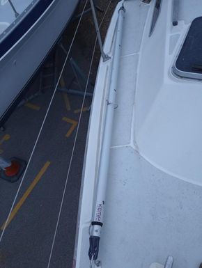 Spinnaker pole with fittings