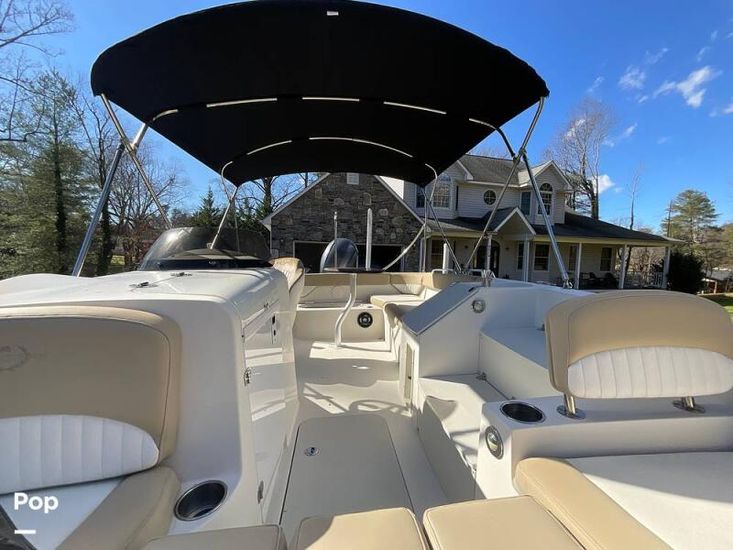 2016 Stingray 212 sc