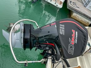 2022 Bayliner  VR5 OB 19