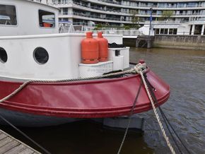 Dutch Barge 20m with London mooring  - Stern