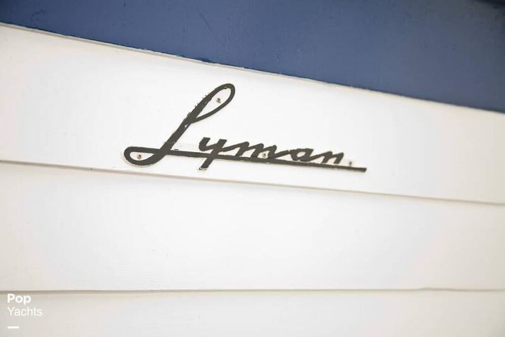 1969 Lyman 30' Express Cruiser