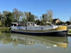 Piper Dutch Style Barges