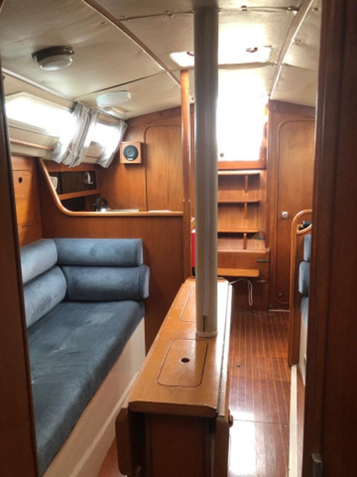 1989 Moody 31 Mk II