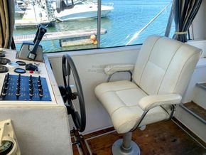 Moonraker 36 Super - Helm