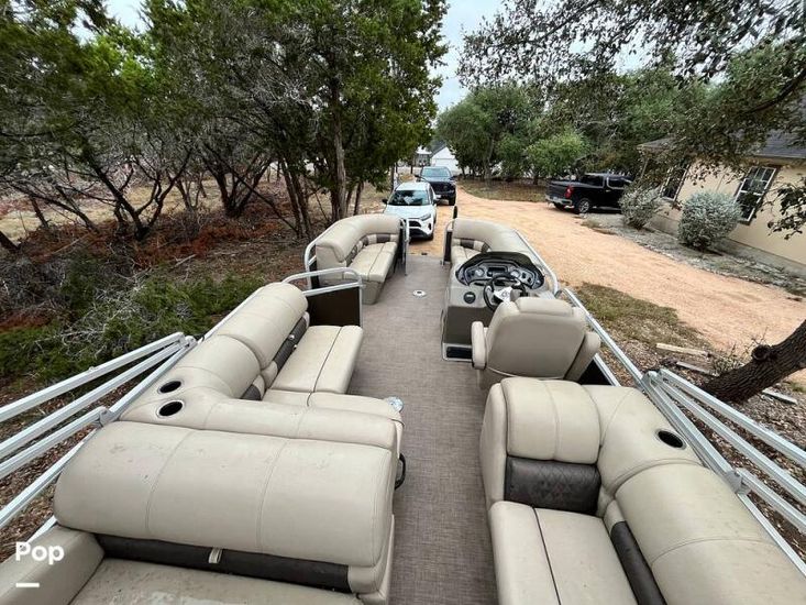 2020 Sun Tracker 22 dlx