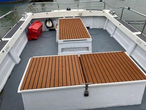 Offshore 27 Fast Fisher  - Cockpit