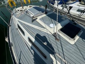 She 33  - Side Deck
