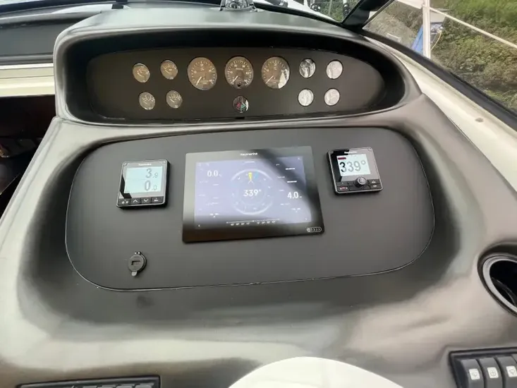 2002 Sunseeker Camargue 44