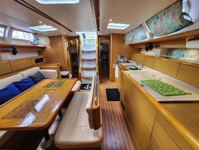 Jeanneau Sun Odyssey 44i  - Looking Aft