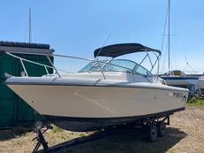 1998 Pursuit 2150 Sports Fisher