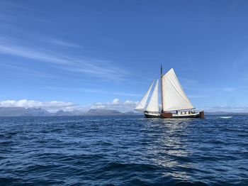 Fast sailing barge and family home