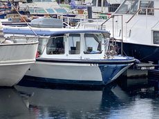 12m 1970&rsquo;s Traditional Broads Cruiser, with Central London Mooring