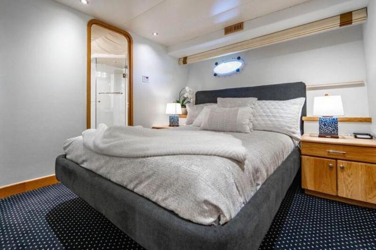 1997 Westport Custom Raised Pilot House