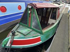 46ft Traditional stern Juniper