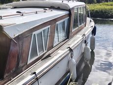 1975 Classic Motor Cruiser 