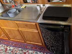 Galley - stove/ refrig