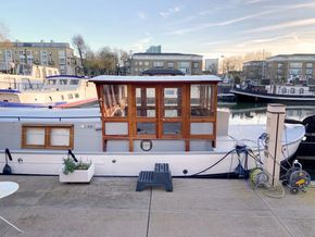 Dutch Barge 17m with London mooring  - Coachroof/Wheelhouse