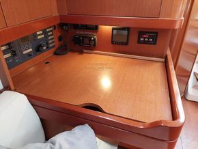 Beneteau Oceanis 34  - Navigation Station