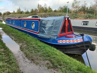Water Lilley - 60 foot traditional stern narrow boat