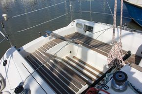 1989 Beneteau First 32s5 8
