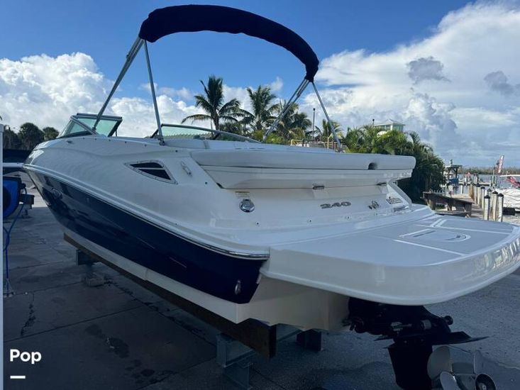 2014 Sea Ray 240 sundeck