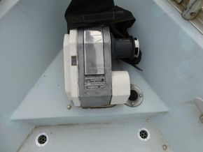 Moody 39cc Centre Cockpit - Windlass
