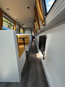 Stunning 57' Narrowboat (refitted)