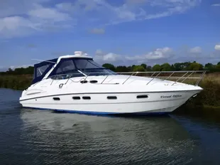 2005 Sealine S38