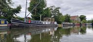Beautiful Dutch Barge with full residential mooring