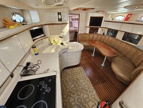 Sea Ray 450 Sundancer  - Interior