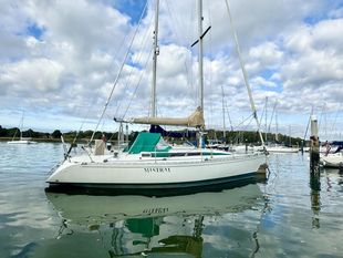 1984 Beneteau First 345