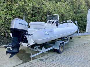4.8m Zodiac Yachtliner White Rib