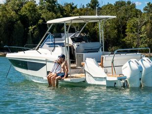 2023 Beneteau Flyer 9 Sundeck