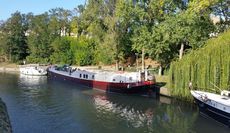 Hotel barge in operation Canal du Midi 30m x 5m