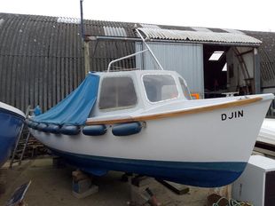 Plymouth Pilot 18