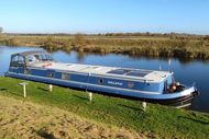 60 x 12ft widebeam 'Wellaway'