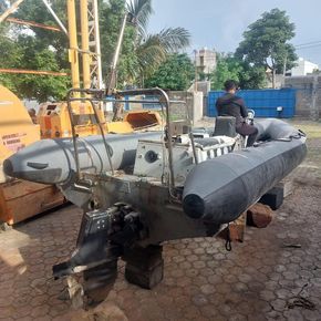 yanmar boat with engine 