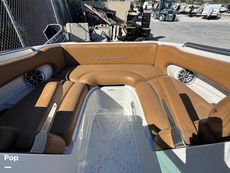 2023 Crownline E235XS