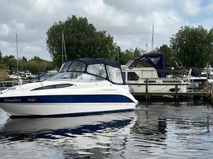 Bayliner 265