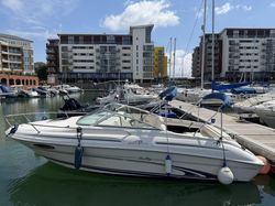 2000 Sea Ray 215 Express Cruiser