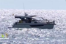 2018 Sealine C330