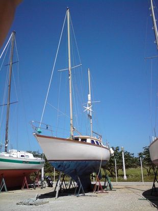 1979 Seastream 34 Deck saloon