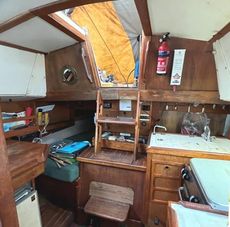 Barbican 33 GRP Sloop with centreboard