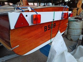 Jack Powles  Day Launch 21 wooden 21 foot electric day launch - Stern