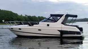 1994 Chris Craft Crowne 322