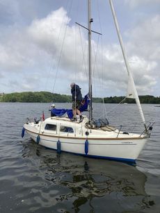 Leisure 23 bilge keel